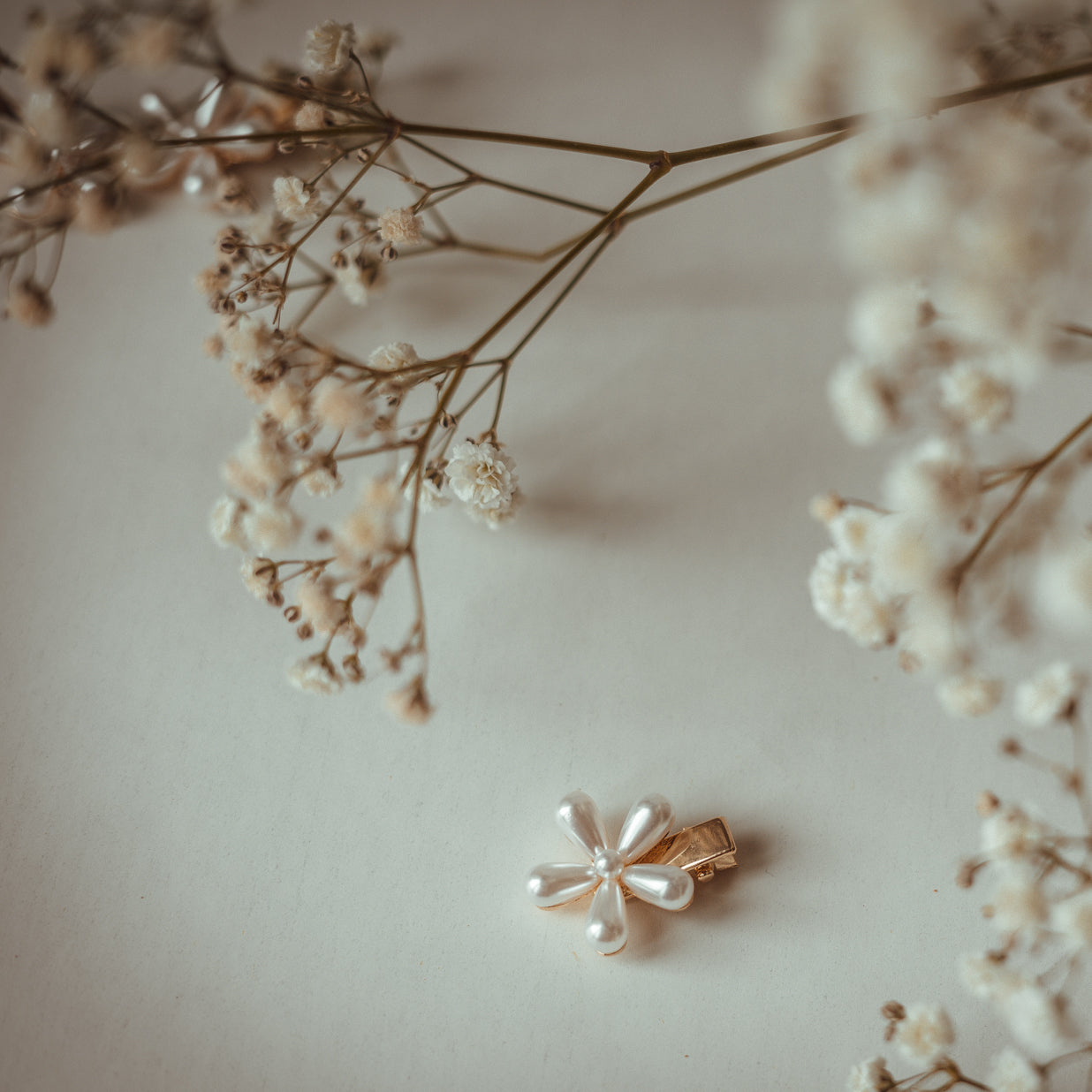 FLORAL CLIP LUCIA